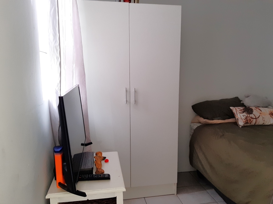 To Let 1 Bedroom Property for Rent in Van Der Stel Western Cape